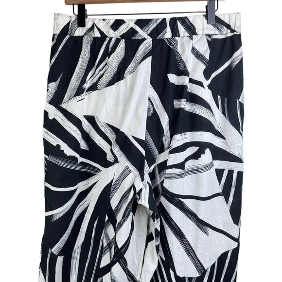 H&M 10 Tropical Pleated Wide Leg Zip Close Pull On High Rise Pants Deep Pockets - Picture 4 of 7